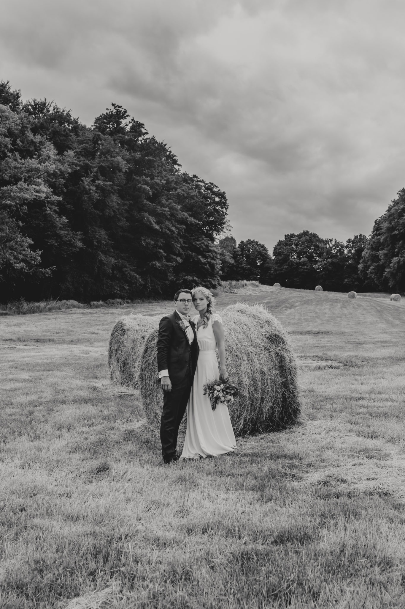 Portrait couple botte paille Domaine Laumondiere Bagnoles de l'Orne