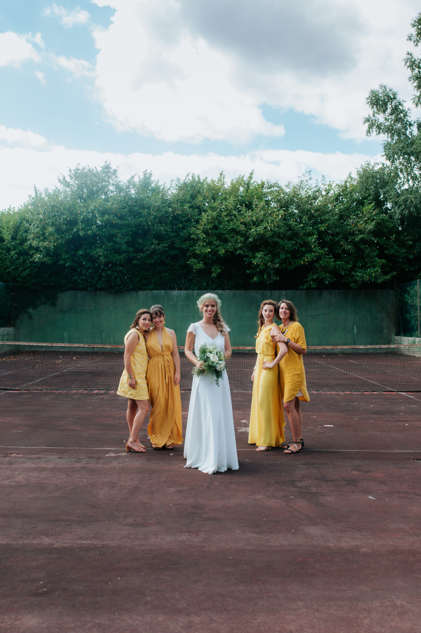 Portrait mariée bridesmaids terrain tennis La ferté Macé