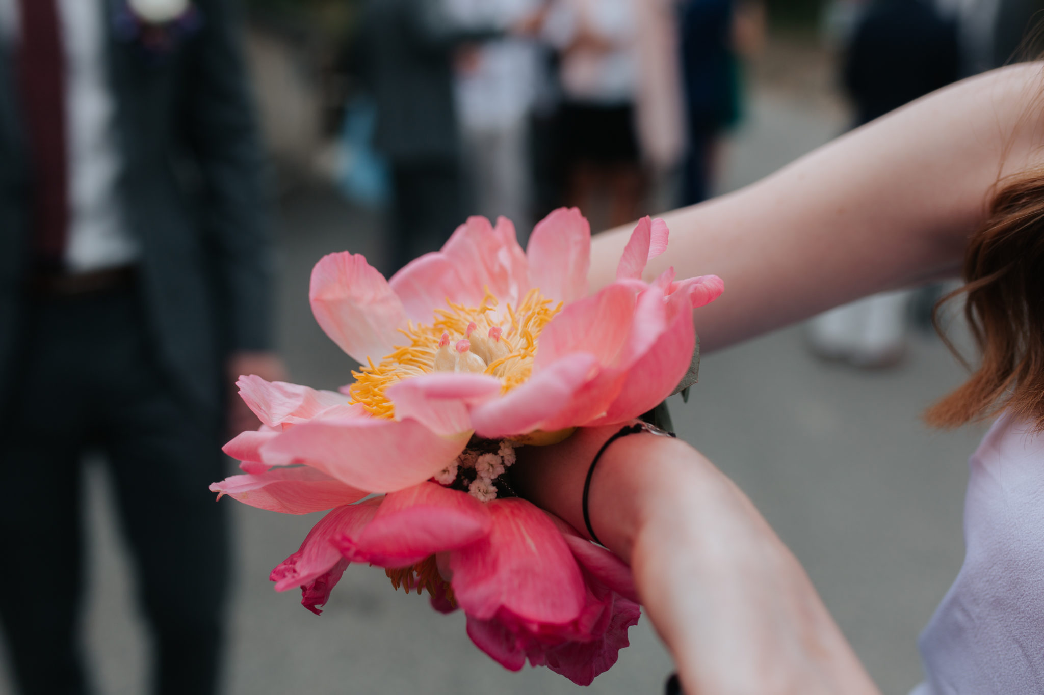 Détail pivoine bracelet fleurs