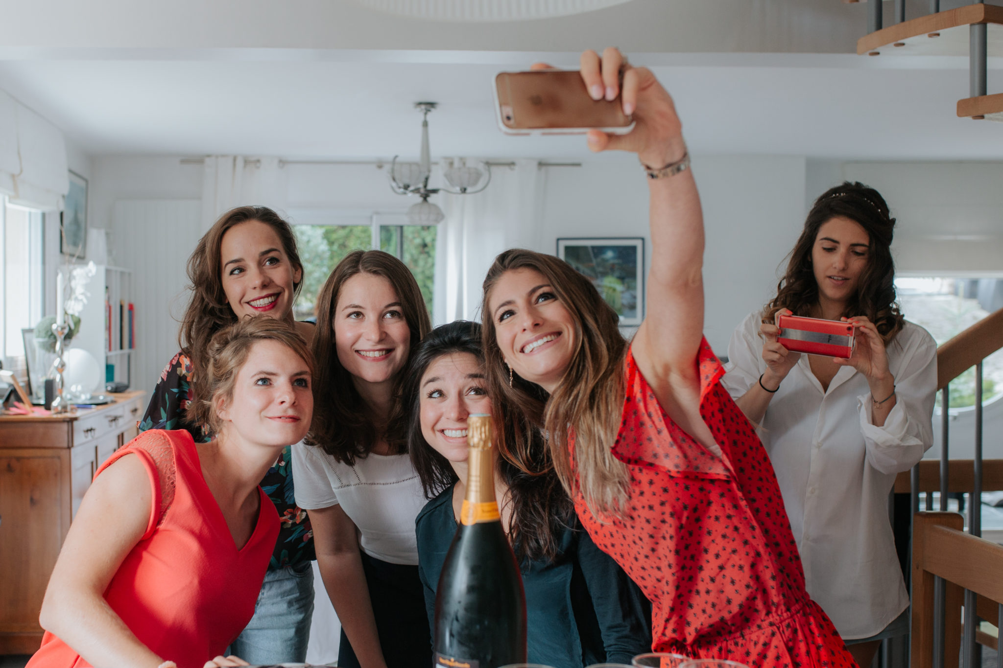 Préparatifs mariée témoins bridesmaids champagne Deauville