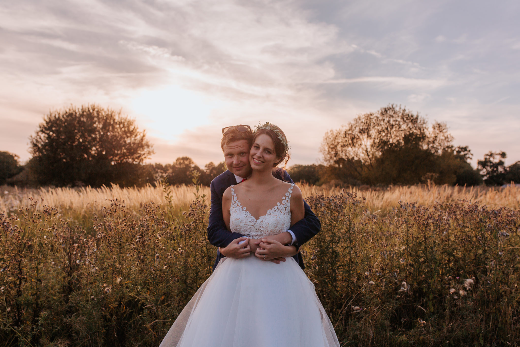 Séance couple mariés Pressoir Tourgéville golden hour