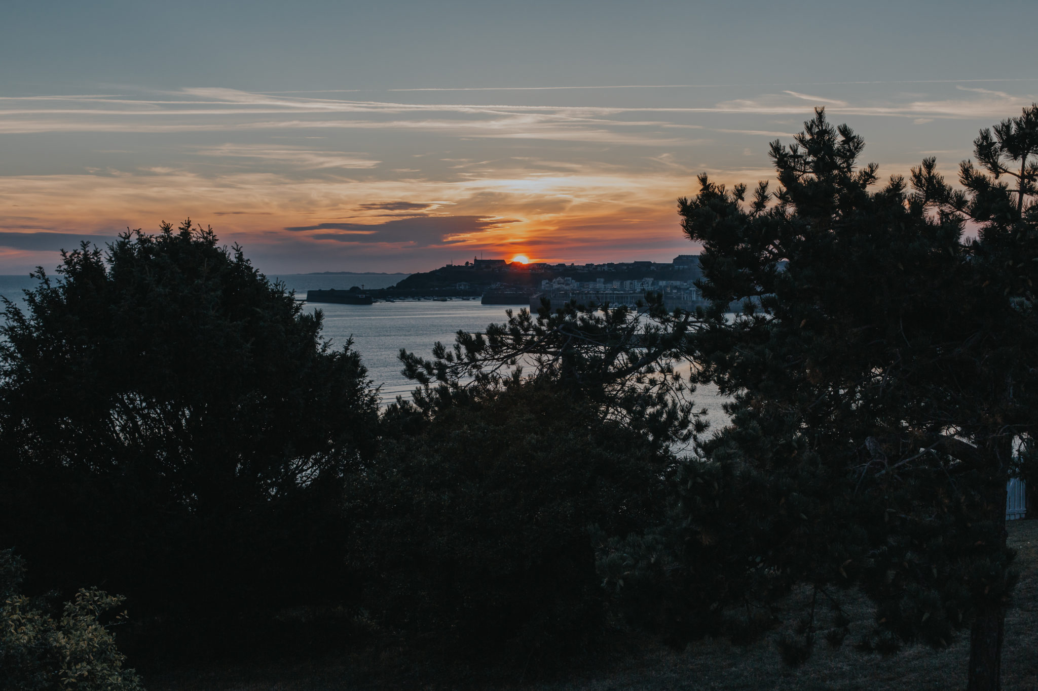 Coucher soleil Granville Château de la Crête