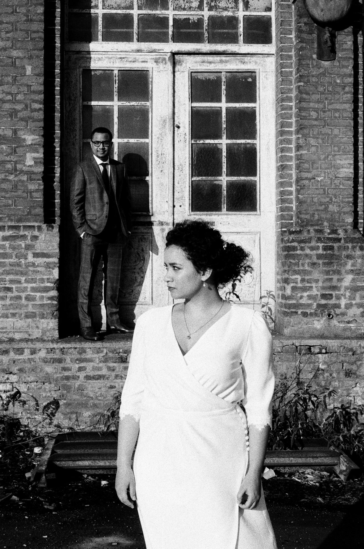 Portrait mariés mariage hiver usine brique industrel Picardie Amiens Château de Naours