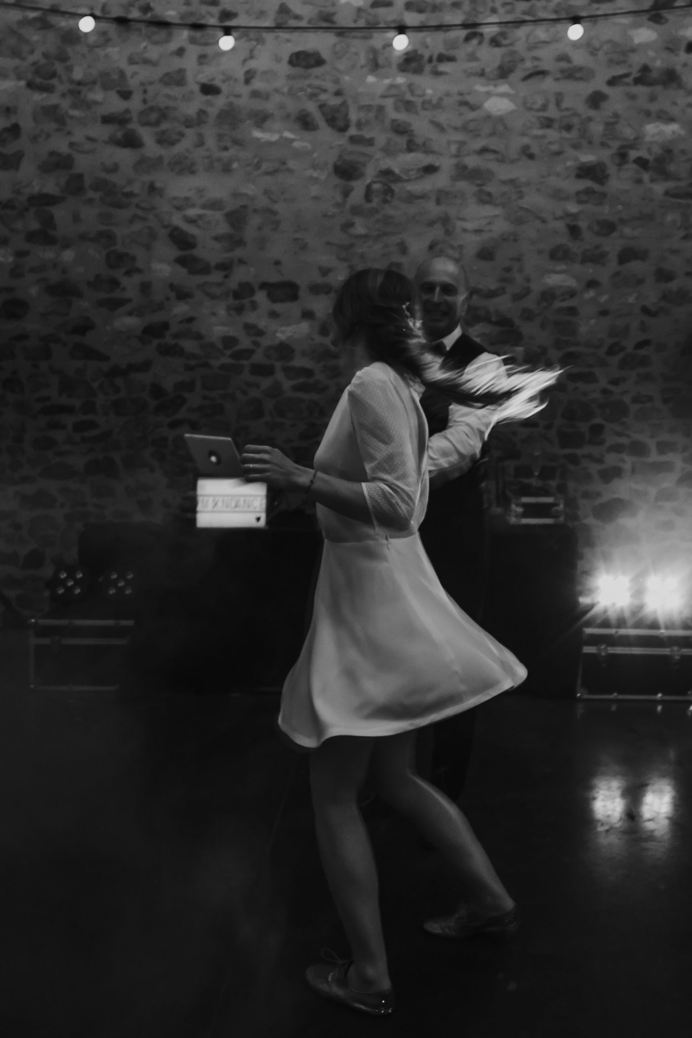 Ouverture bal mariée et son père danse rock soirée Grange d'Espins