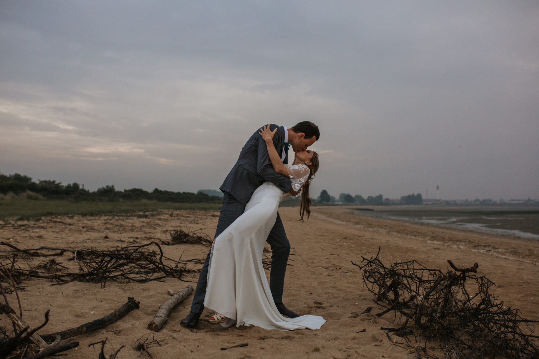 Séance couple plage Ouistreham Pointe du Siège