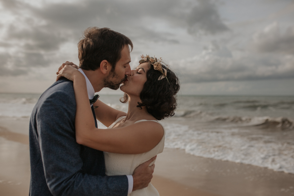 baiser mariés plage houlgate mer