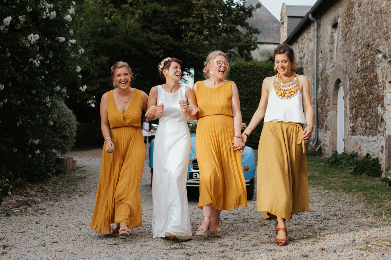 témoins bridesmaids dress code robe jaune jaune