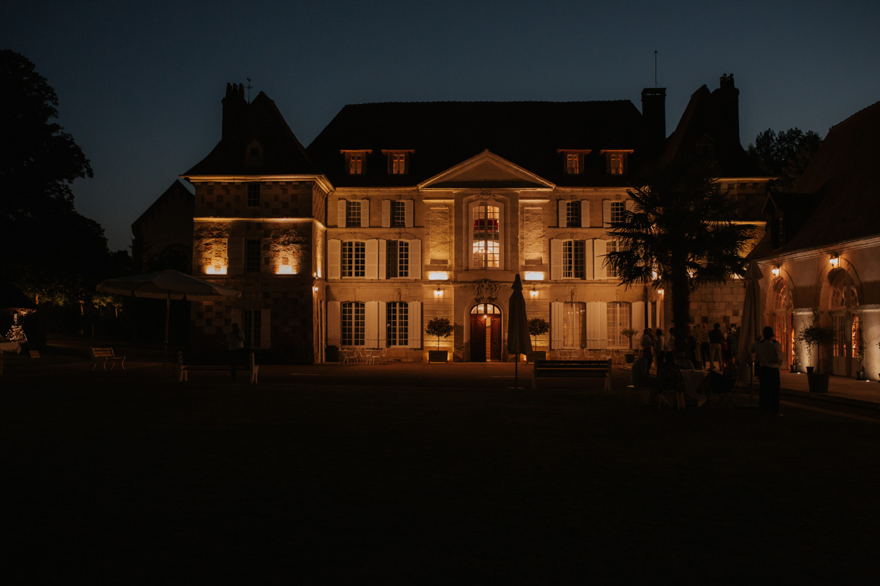 chateau hermival nuit