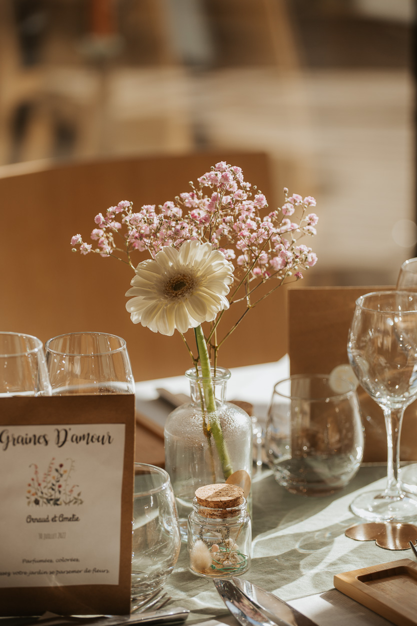 mariage château caen mancel décoration table fleurs