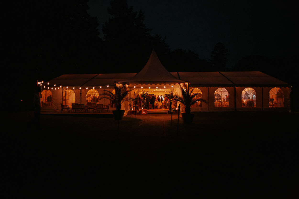 tente réception nuit manoir de kerouzien